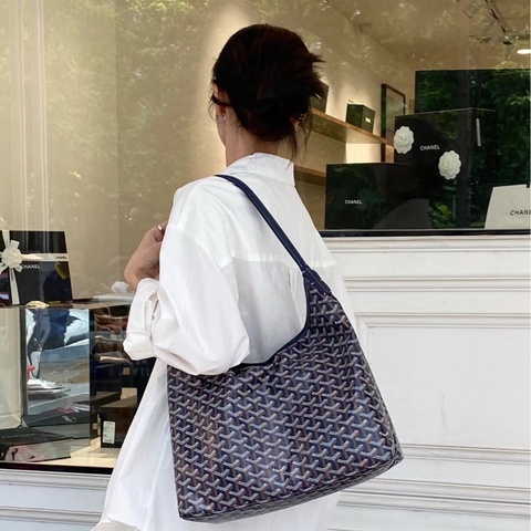 Goyard戈雅 深藍色Hobo腋下包🫐