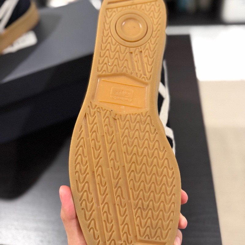 Onitsuka Tiger 黑底白虎爪紋焦糖底 GSM｜1183C436-001 31CM-8