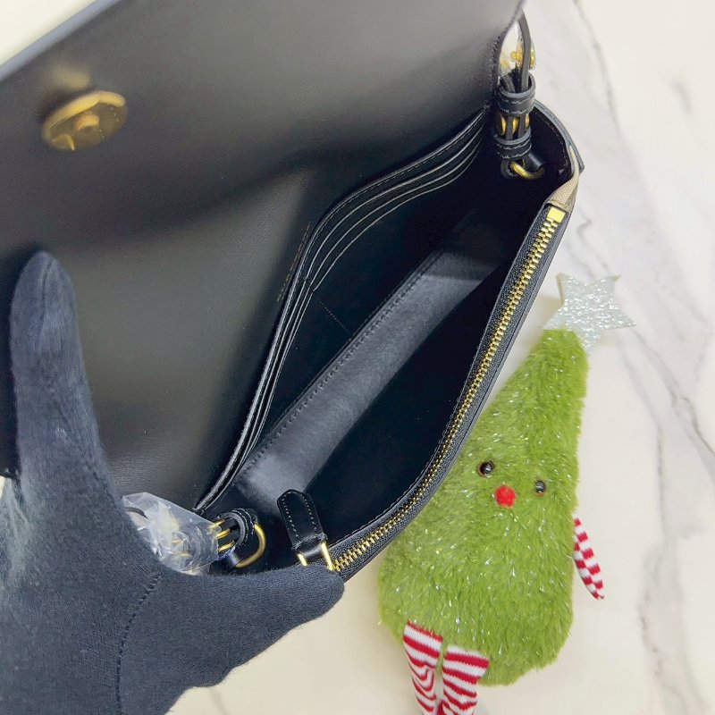 BURBERRY 經典Vintage復古格紋翻蓋肩背包-5