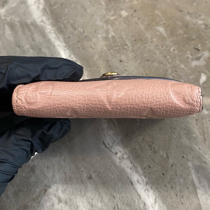 LV 路易威登 粉色壓紋 短款錢包 成色很新 芯片款  附件：單品-4