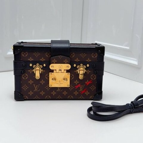 芯片款 路易威登/Louis Vuitton 老花硬盒子肩背斜背包