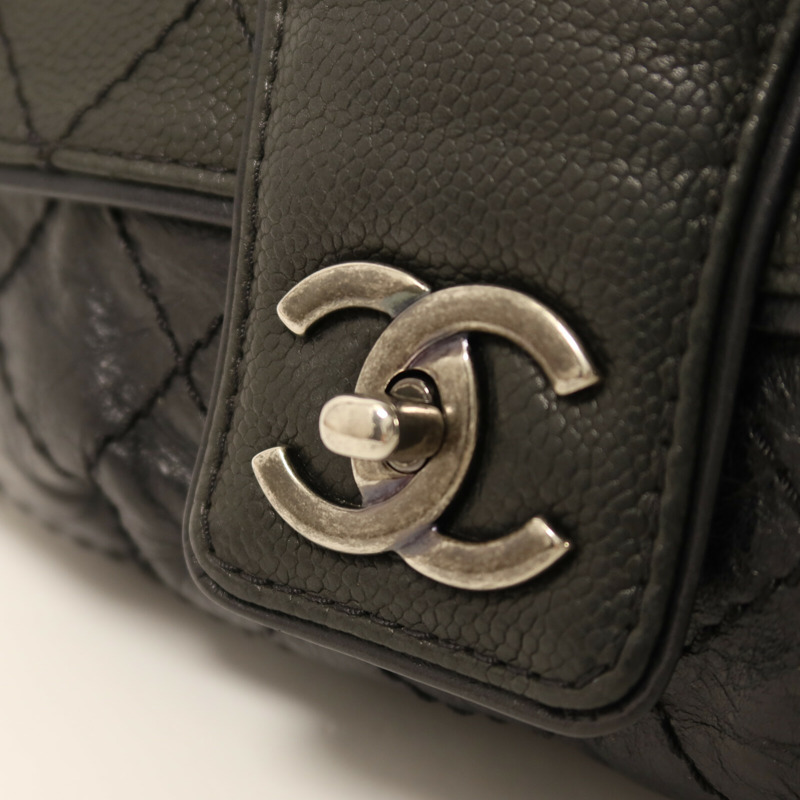 CHANEL 牛皮皮革Bubble Graphic Messenger Bag鏈帶肩背袋-10