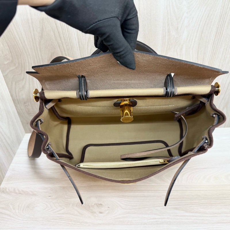 Hermes烏木色拚淺棕帆布Herbag31手提肩背包-6