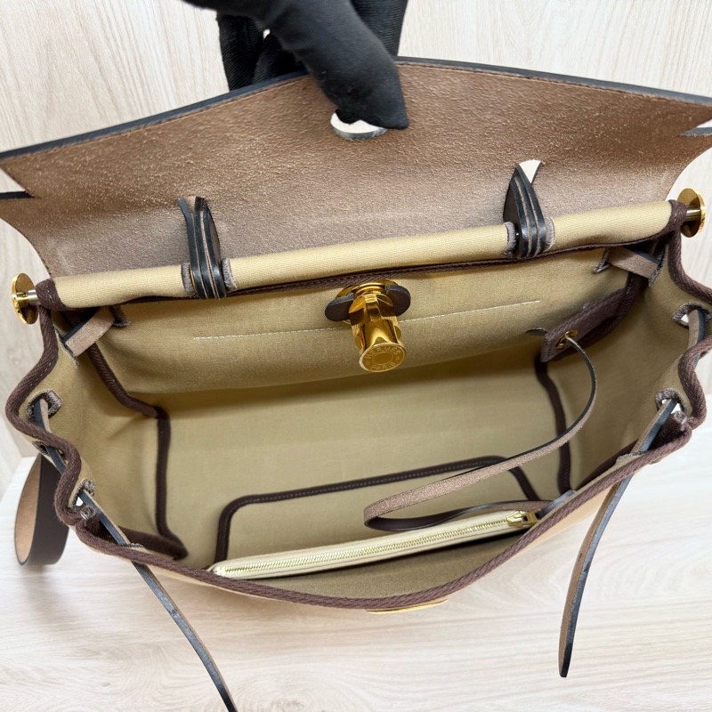 Hermes烏木色拚淺棕帆布Herbag31手提肩背包-7