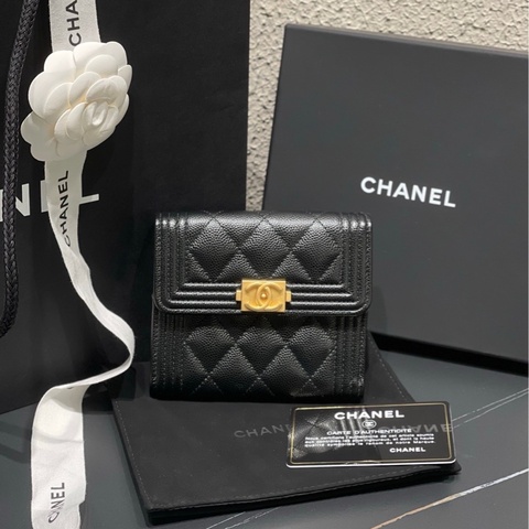Chanel香奈兒leboy黑金牛皮荔枝紋卡包錢包，25開身份卡，尺寸11.5*7cm