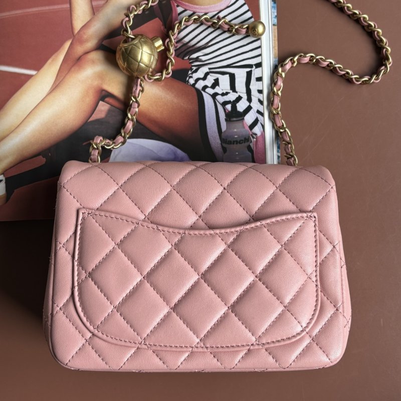✨ 金球方胖 ::CHANEL:: DUSTY ROSE 藕粉色經典菱格紋小羊皮小金球可調節鏈帶轉釦斜背包-1