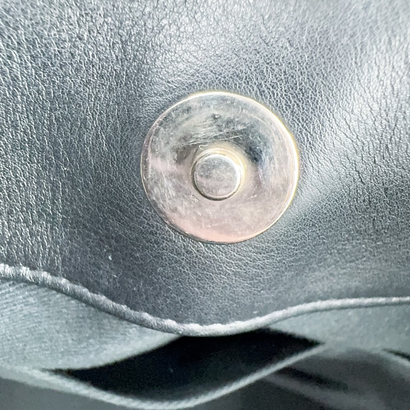 Chanel 漆皮黑色銀釦Gay肩背托特包-14