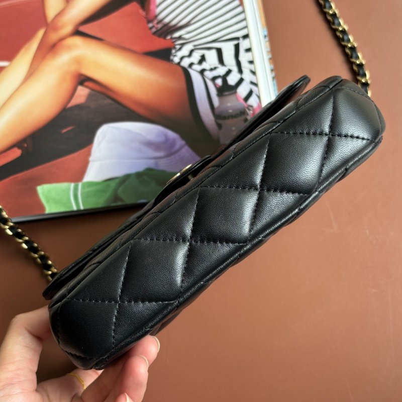 ::Chanel:: Classic Flpa Phone Holder With Chain 經典格紋雙C金釦鍊帶手機包-1