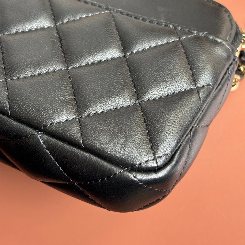 ::Chanel:: Classic Flpa Phone Holder With Chain 經典格紋雙C金釦鍊帶手機包-10