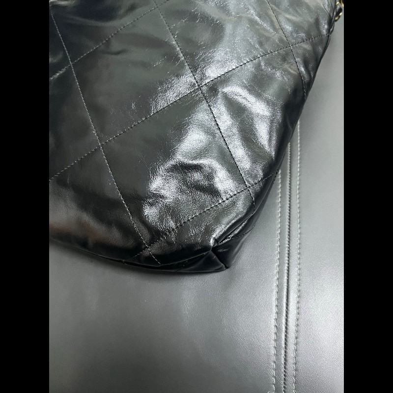 CHANEL 22bag small 
黑金小號牛皮-7