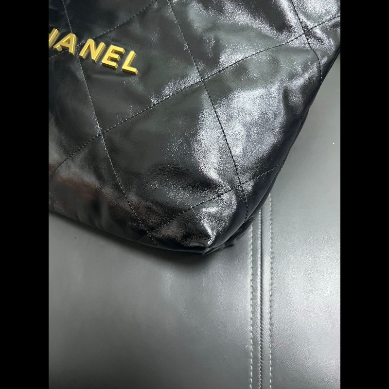 CHANEL 22bag small 
黑金小號牛皮-9