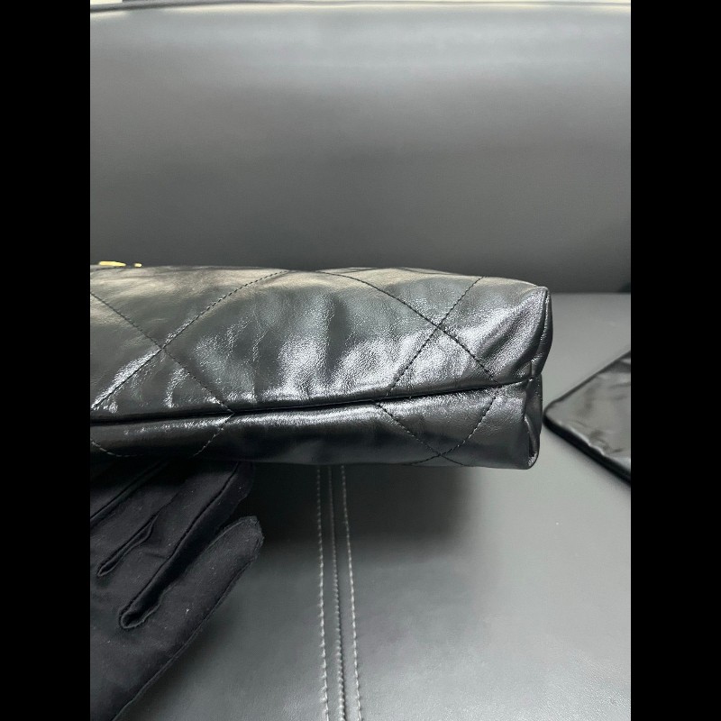 CHANEL 22bag small 
黑金小號牛皮-10