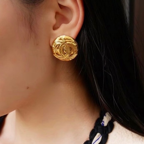 CHANEL金色夾式vintage耳環