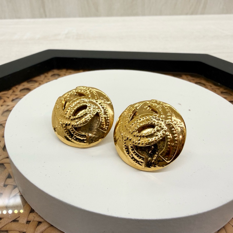 CHANEL金色夾式vintage耳環-2