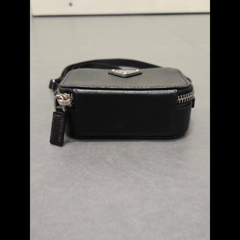 PRADA 普拉達 Saffiano 可拆斜背防刮牛皮零錢卡片小包-4