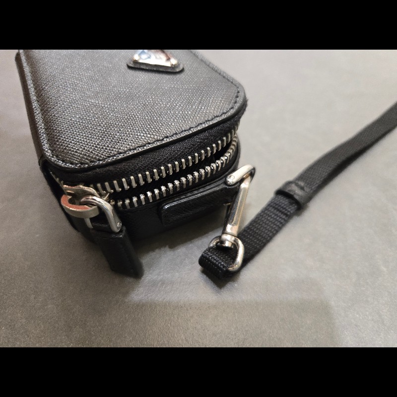 PRADA 普拉達 Saffiano 可拆斜背防刮牛皮零錢卡片小包-10