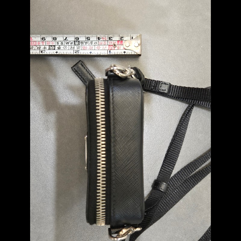 PRADA 普拉達 Saffiano 可拆斜背防刮牛皮零錢卡片小包-15