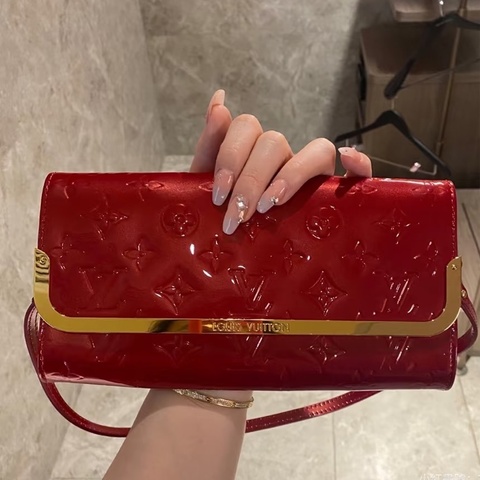LV紅色漆皮Rossmore MM肩背包M91550