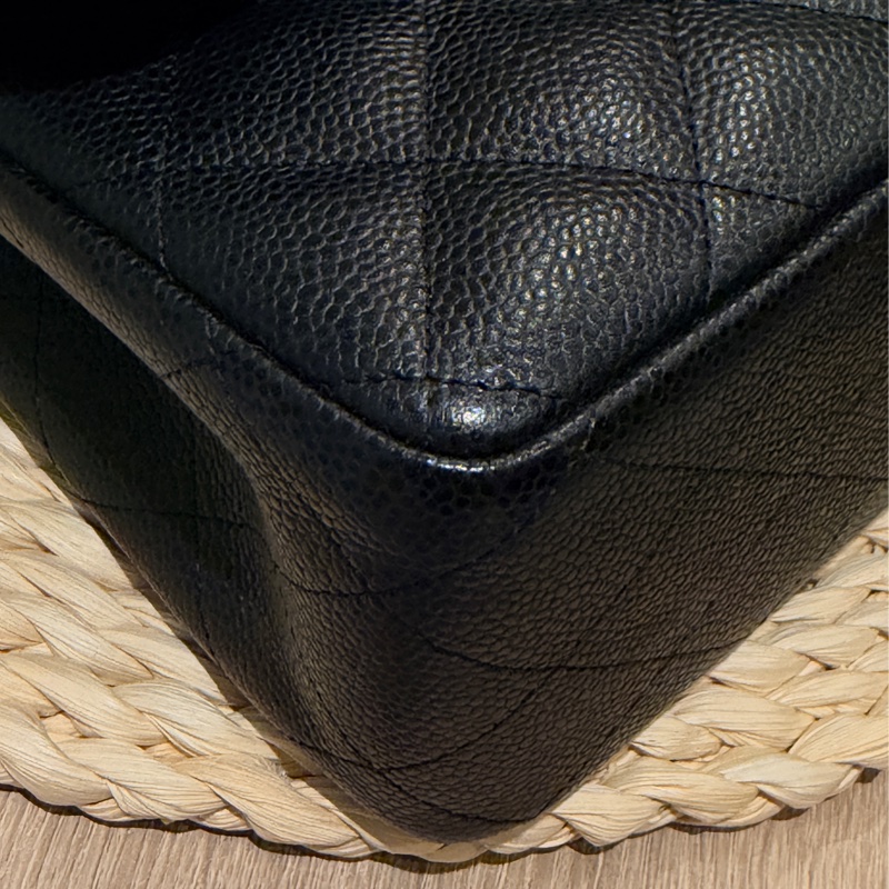 Chanel Classic Flap 30 Bag （99%New，卡、貼、塵袋、盒）-9