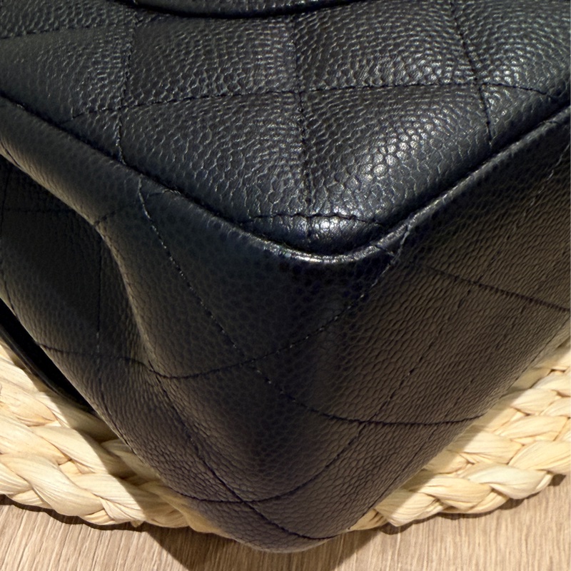 Chanel Classic Flap 30 Bag （99%New，卡、貼、塵袋、盒）-11