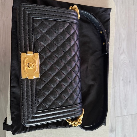 CHANEL香奈兒 黑金BOY 25cm 黑色 小牛皮 菱形紋 復古金鍊 斜背包