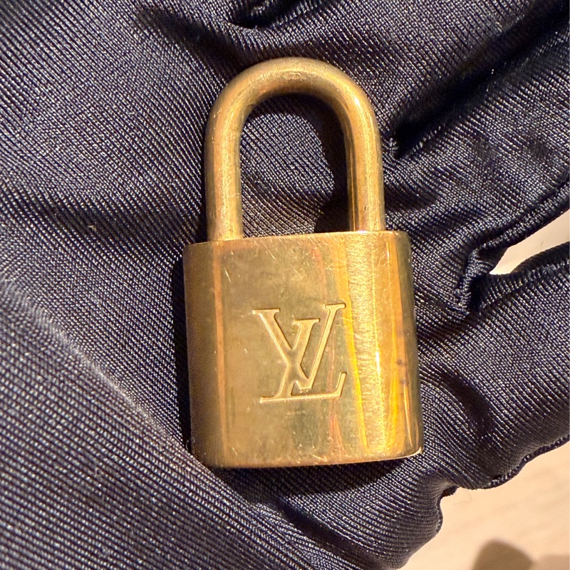 Louis Vuitton Monogram Keepall 50（近全新，塵袋、鎖、鑰匙、吊牌、手把皮環）-4