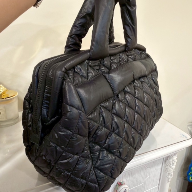 CHANEL香奈兒全黑泡芙羽太空雲朵托特單肩手提包-13