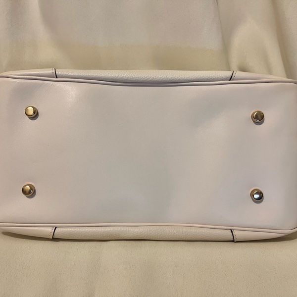 coach 60621 荔枝牛皮醫師包｜米白｜附背帶-8