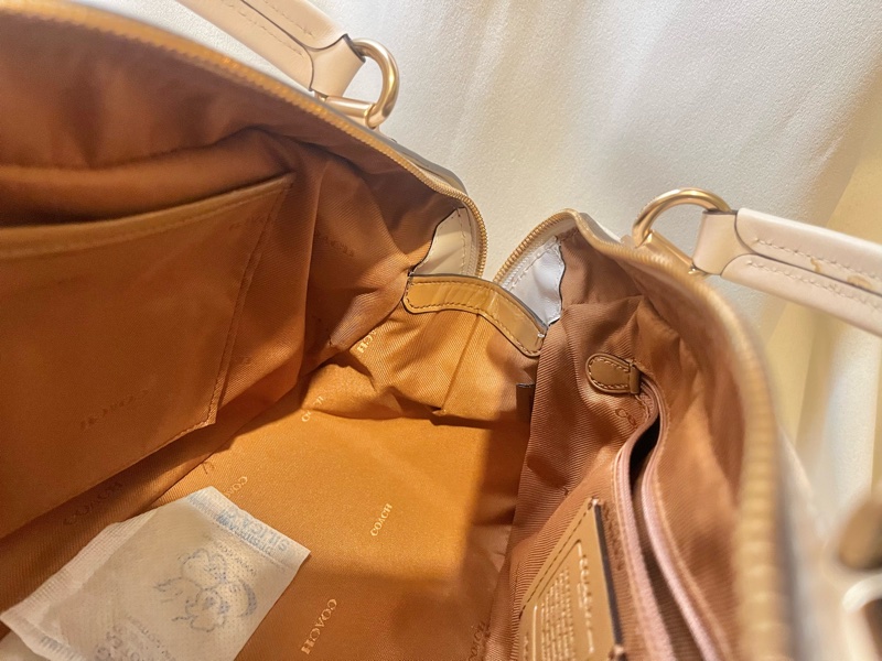 coach 60621 荔枝牛皮醫師包｜米白｜附背帶-12