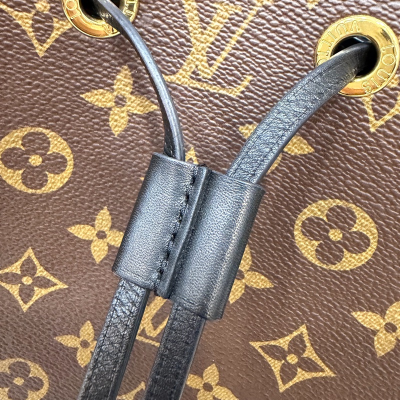 LV M44020 Neo noe 原花 黑 肩背包 水桶包 購物包 香檳包 束口包 斜背包-11