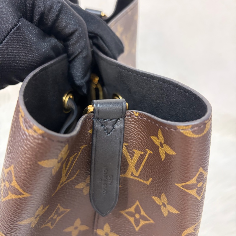 LV M44020 Neo noe 原花 黑 肩背包 水桶包 購物包 香檳包 束口包 斜背包-26