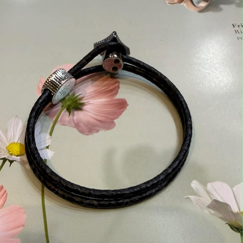 Louis Vuitton LV Keep It Twice 雙圈皮革手環95新(手圍16內可戴）-2