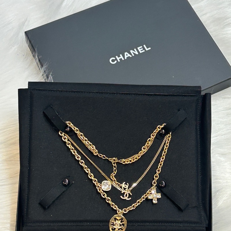 Chanel 香奈兒 復古金三層多元素項鍊95新-0