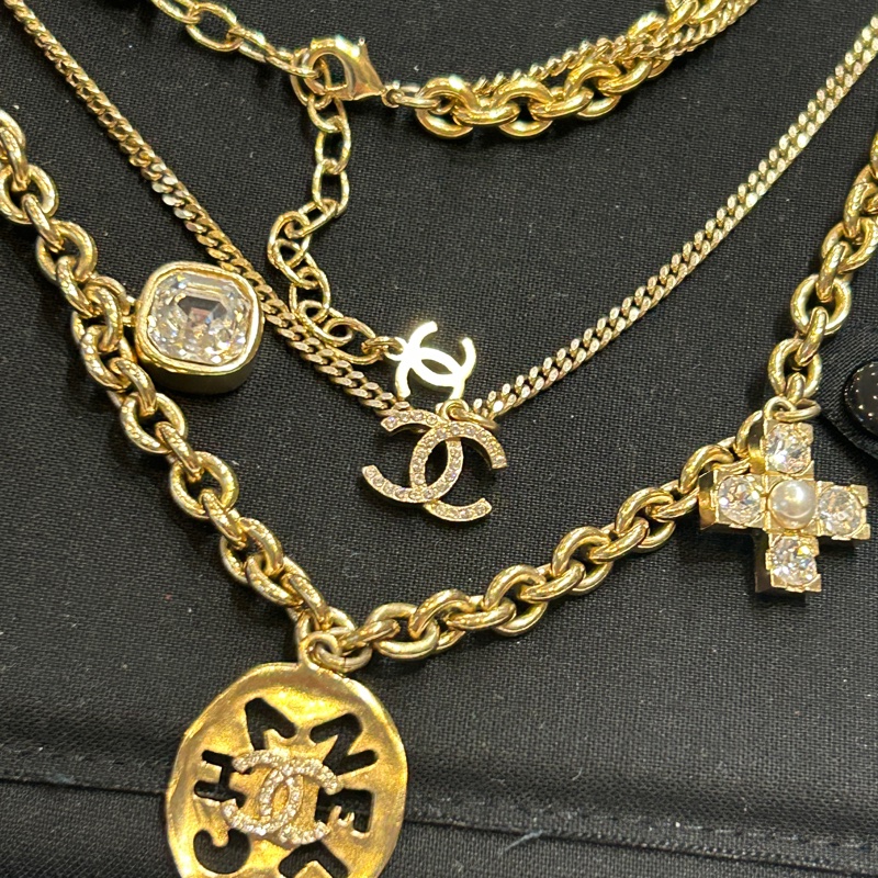 Chanel 香奈兒 復古金三層多元素項鍊95新-1