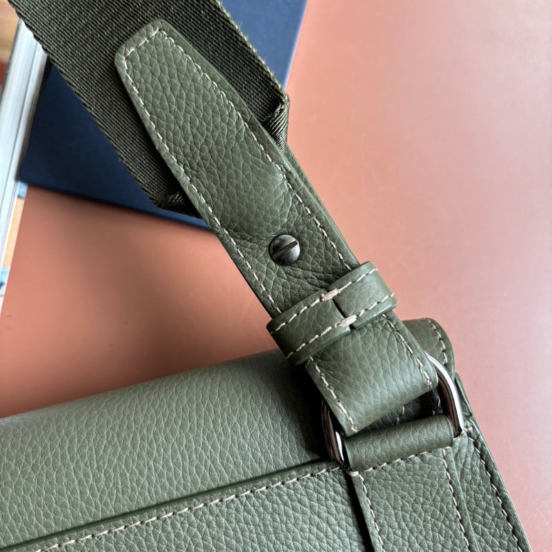 ::Christian Dior:: Saddle Pouch 墨綠色皮革馬鞍包 胸口包 側背包-12