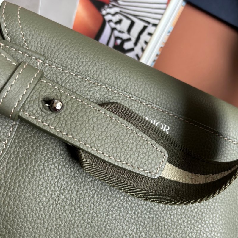 ::Christian Dior:: Saddle Pouch 墨綠色皮革馬鞍包 胸口包 側背包-17