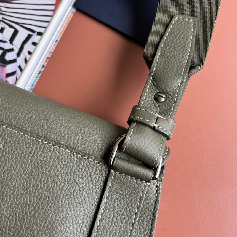 ::Christian Dior:: Saddle Pouch 墨綠色皮革馬鞍包 胸口包 側背包-19