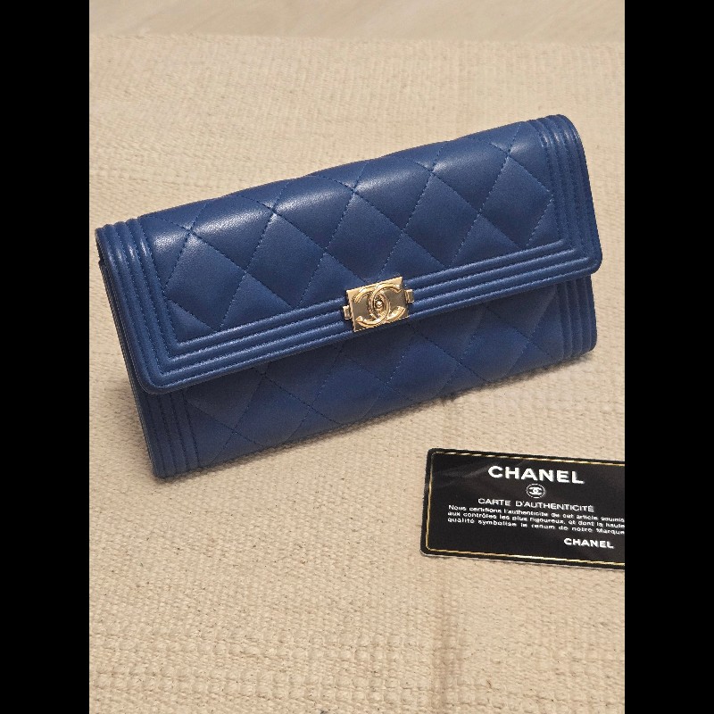 Chanel 香奈兒 藍色 boy淡金釦發財長夾 掀蓋長夾-0