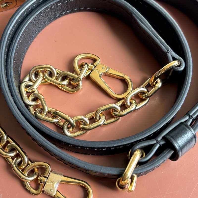::LOUIS VUITTON:: LV M58953 Speedy Bandoulière 20 黑色壓紋波士頓手提斜背包-16