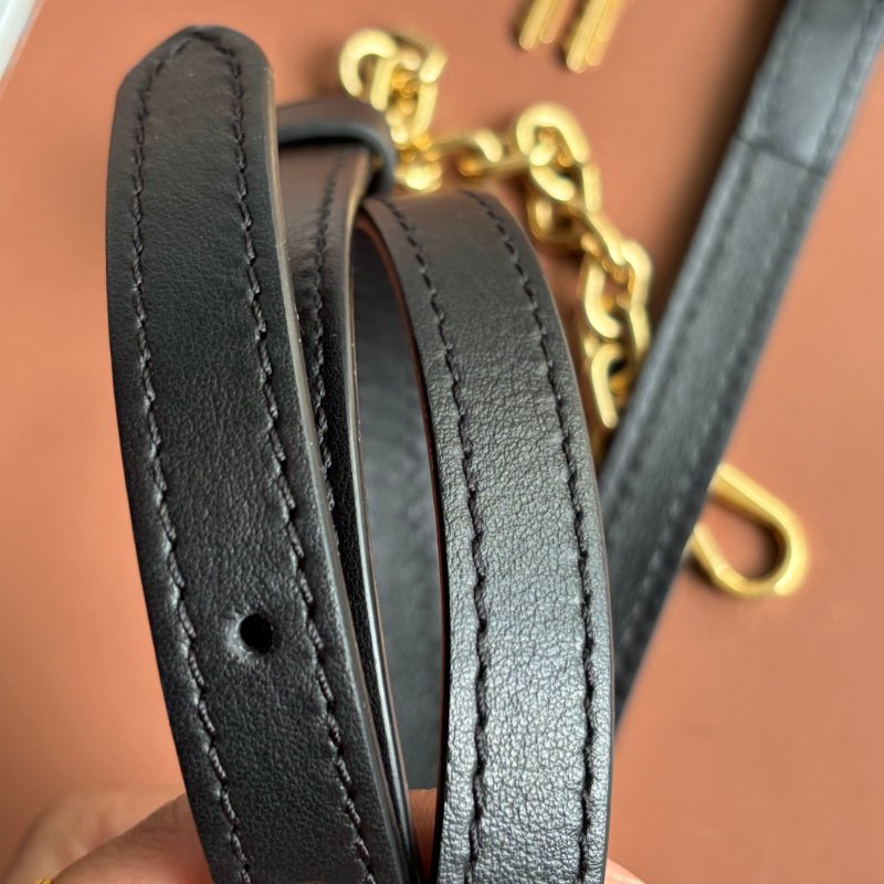 ::LOUIS VUITTON:: LV M58953 Speedy Bandoulière 20 黑色壓紋波士頓手提斜背包-19