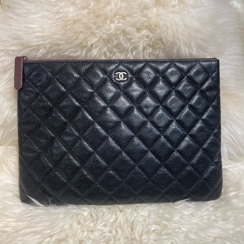 Chanel 黑色牛皮手拿包