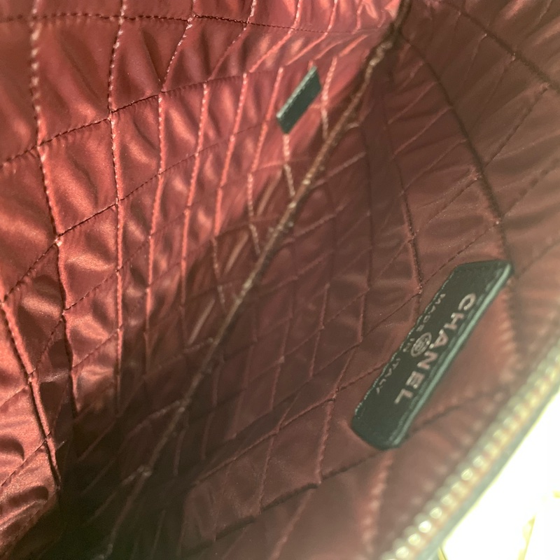 Chanel 黑色牛皮手拿包-6