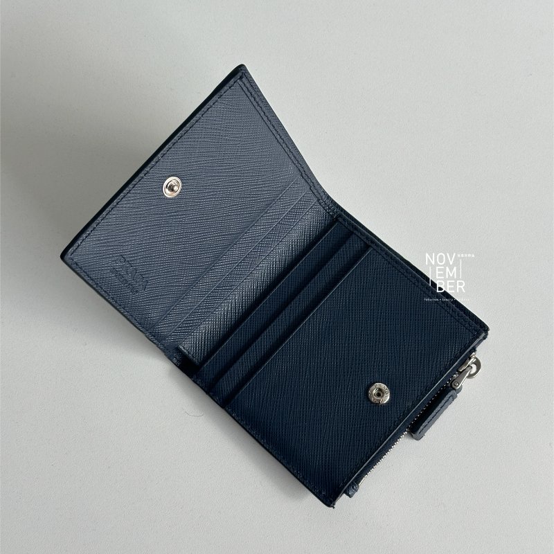 99.9新💙 Prada 普拉達 Saffiano 皮革錢包 深藍色銀釦-4