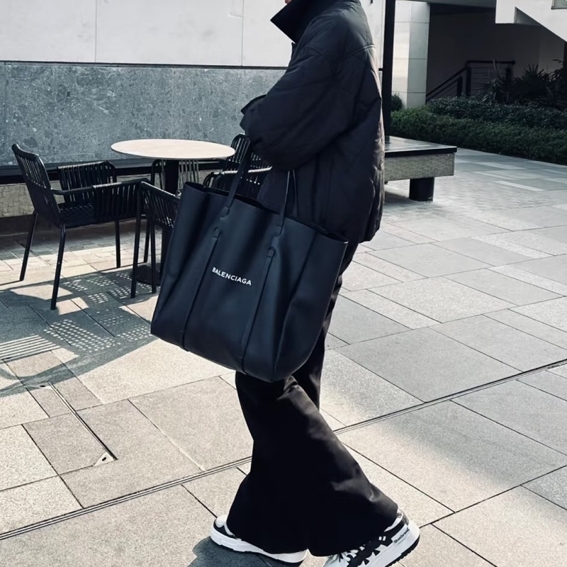 Balenciaga巴黎世家經典黑色字母LOGO托特包​​🍳-4