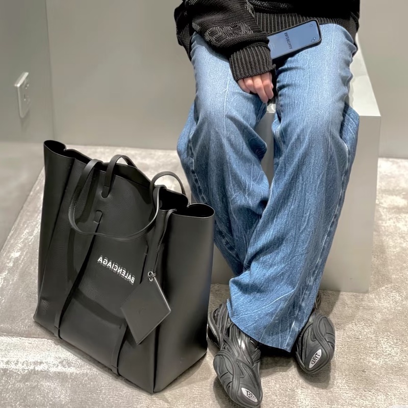 Balenciaga巴黎世家經典黑色字母LOGO托特包​​🍳-7