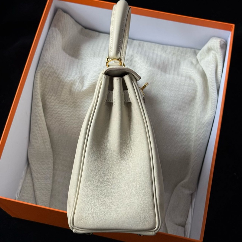 Hermes Kelly25奶昔白金扣 swift 鎖具肩帶塵袋-5