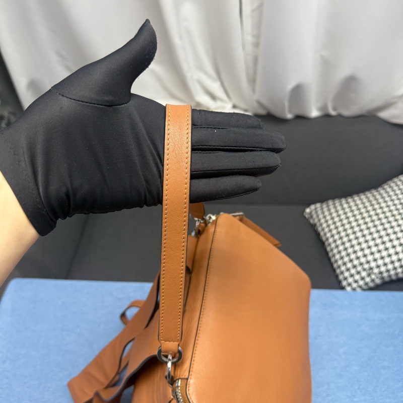 Loewe 雙肩包-17