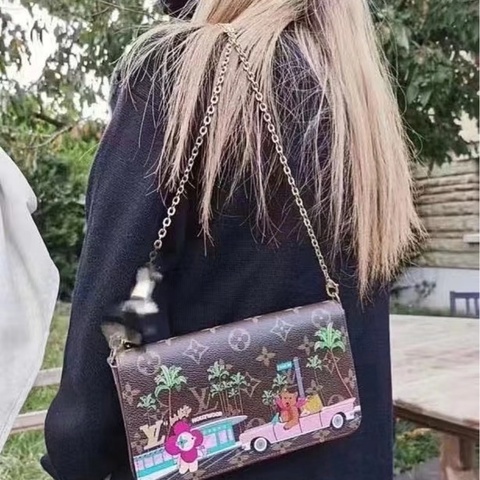 閒置❤️ 未使用 LV路易威登聖誕限量款老花三合一加州熊環遊世界款 芯片款