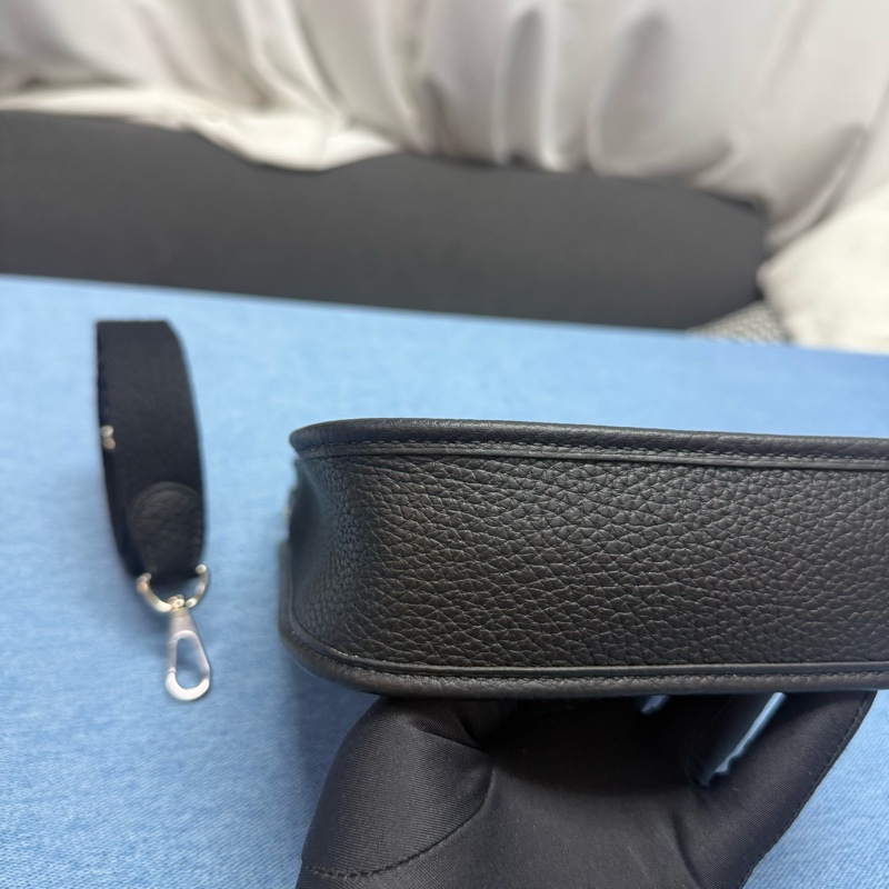 Hermes mini Evelyne 16 黑色銀扣-4