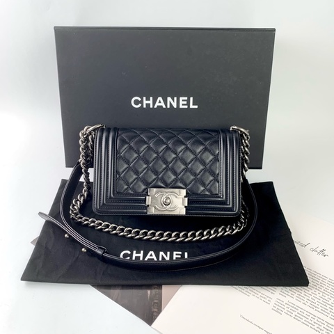 Chanel boy20牛皮黑銀/芯片款
